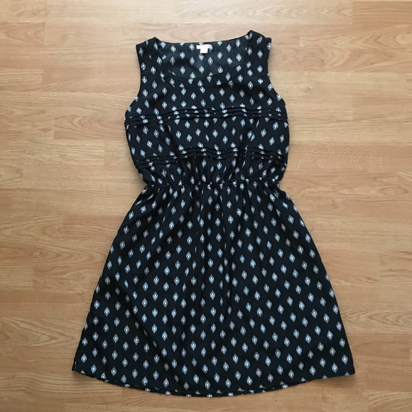 Xhilaration Geometric Dress - Picture 2 of 6